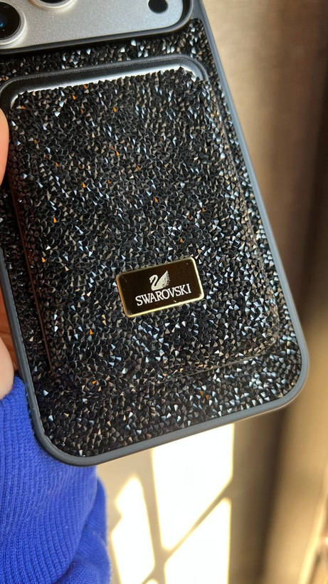 ولت سواروسکی مدل Swarovski مناسب آیفون های دارای مگ سیف