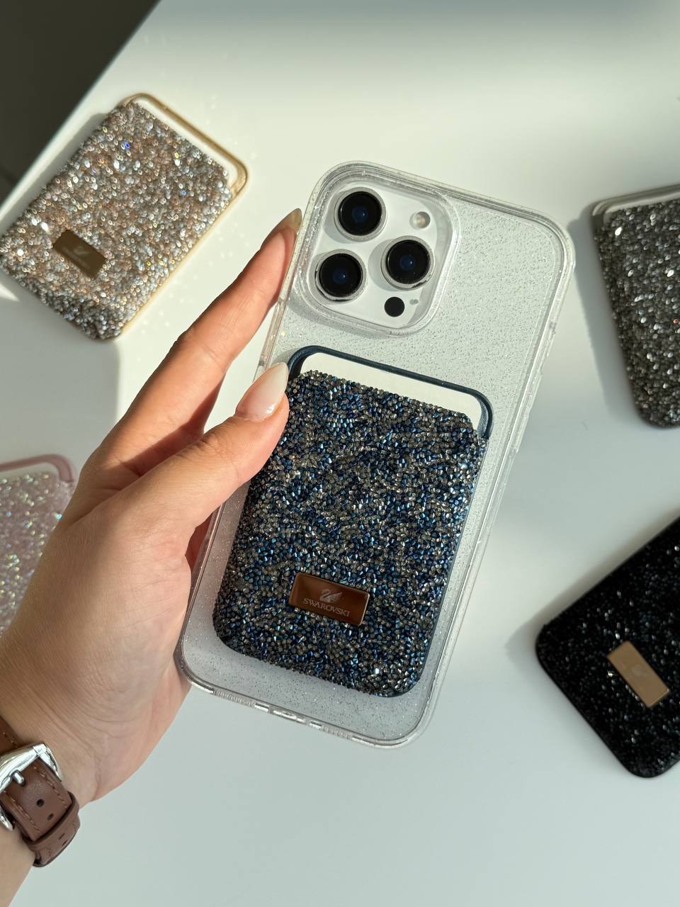 ولت سواروسکی  مدل Swarovski مناسب آیفون های دارای مگ سیف