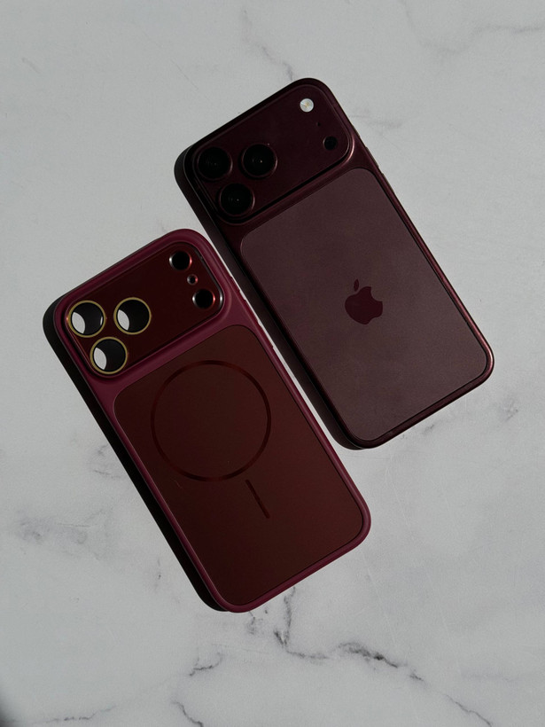 قاب مگ سیف دار تبدیل به آیفون 18 مدل PVD Burgundy iPhone Case