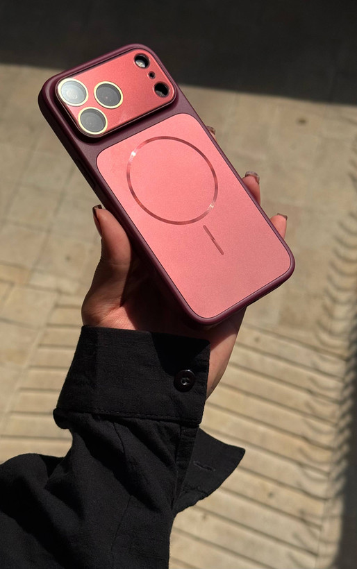 قاب مگ سیف دار تبدیل به آیفون 18 مدل PVD Burgundy iPhone Case