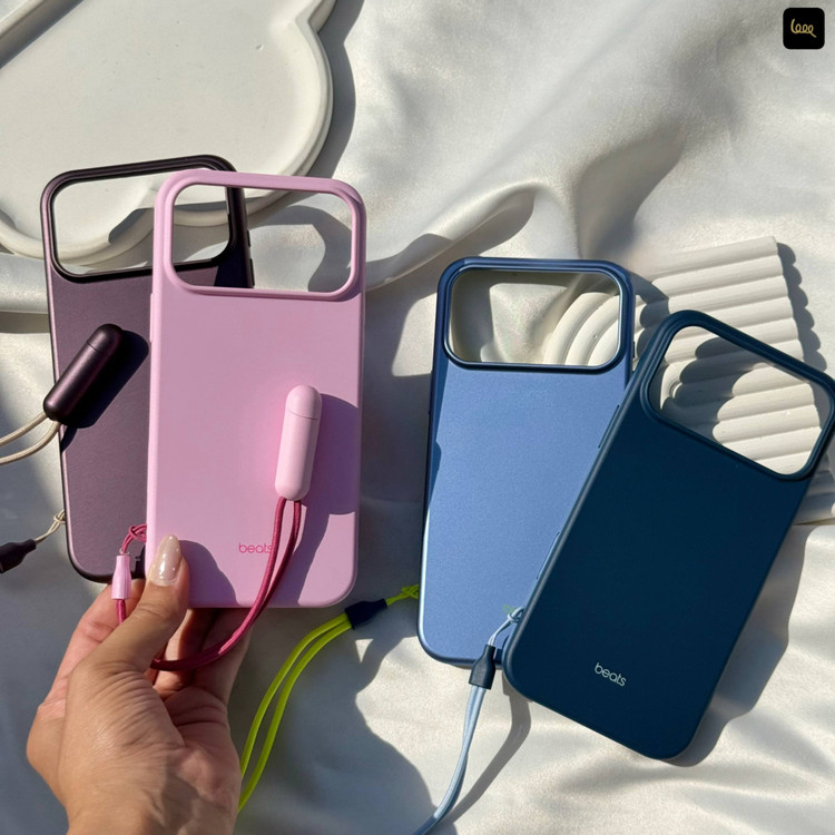 قاب محافظ آویز دار آیفون مدل Beats Kickstand Case + Lanyard