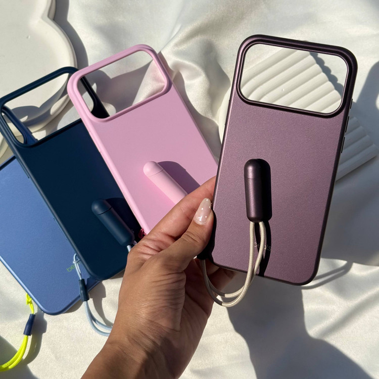 قاب محافظ آویز دار آیفون مدل Beats Kickstand Case + Lanyard