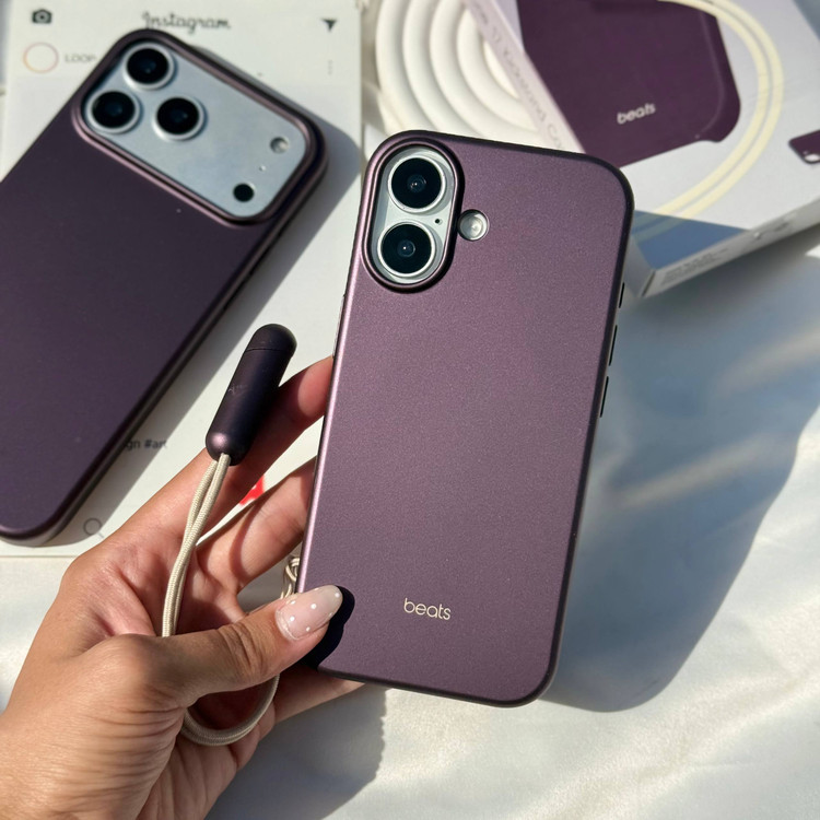 قاب محافظ آویز دار آیفون مدل Beats Kickstand Case + Lanyard